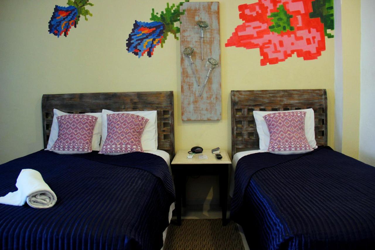 Casa Akbal B&B (Adults Only) Merida Bagian luar foto