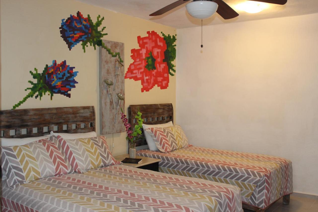 Casa Akbal B&B (Adults Only) Merida Bagian luar foto